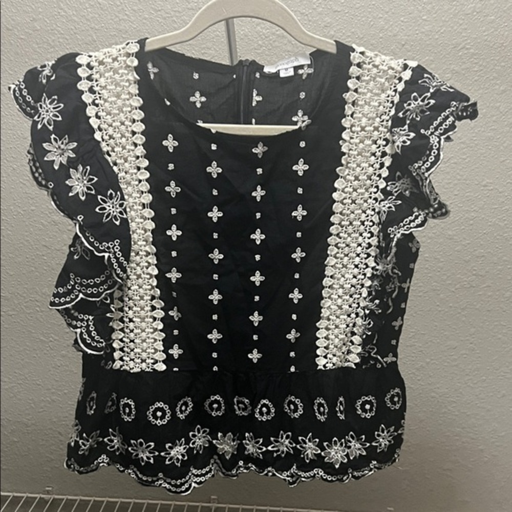 Chic Black and White Embroidered Blouse